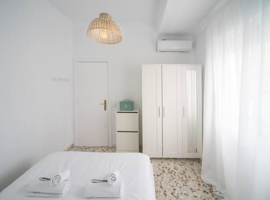 Atico Ispal Con Terraza En Centro Apartment *