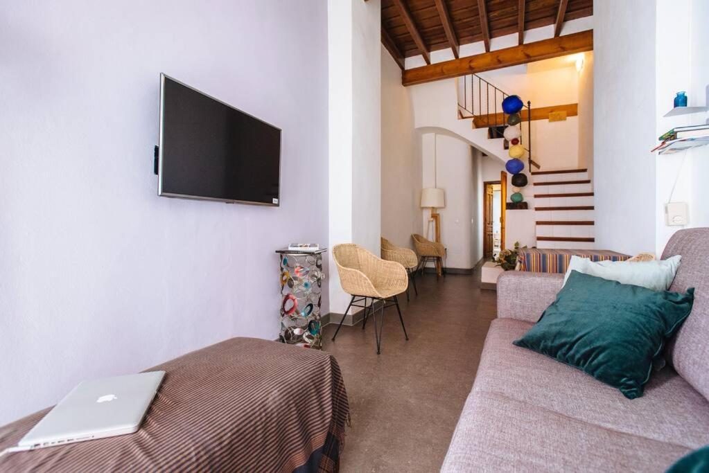 Luxury 3 Floor House Prime Location Plaza De Toros Holiday home Seville