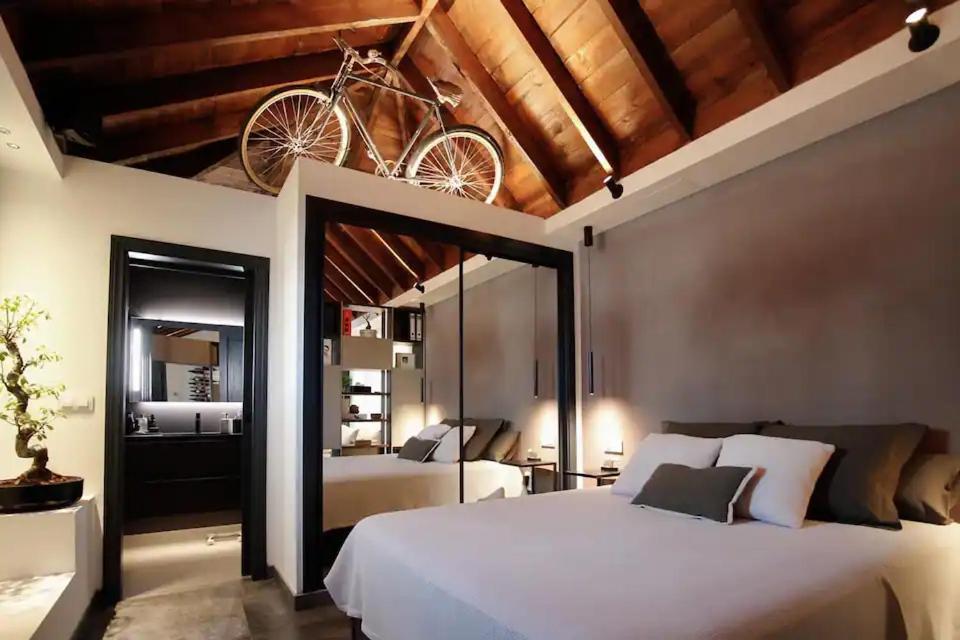 Komodo Gran Poder - Penthouse With Private Pool And Cozy Twin Bedroom Seville