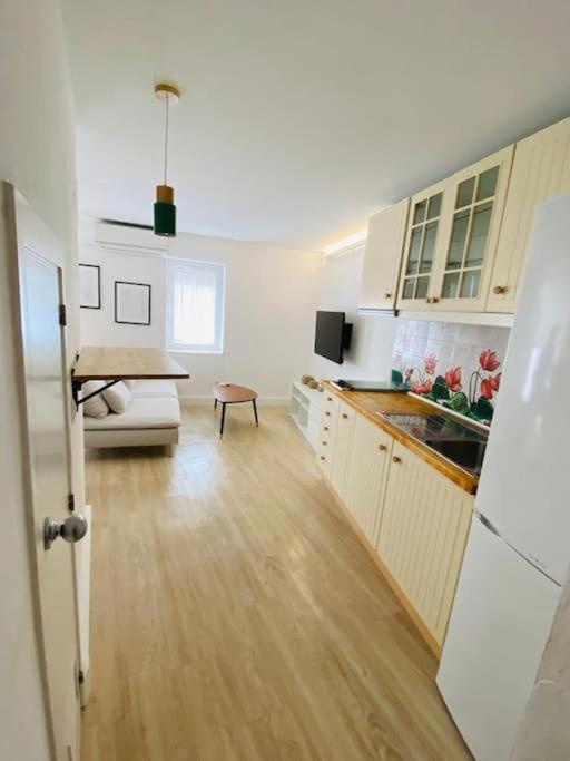 Apartment Mini Loft Con Patio En La Alameda De Seville