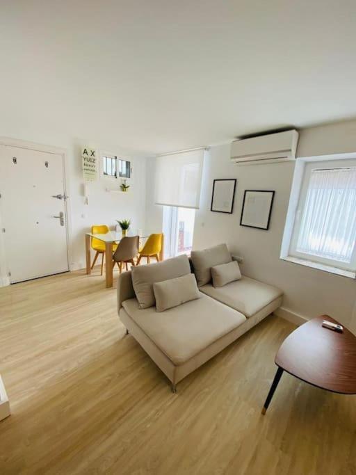 Mini Loft Con Patio En La Alameda De * Seville