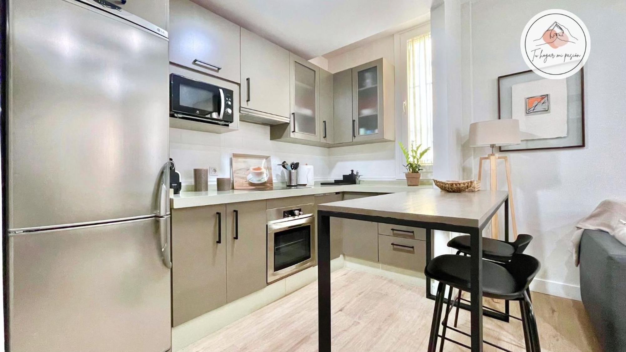 Lira Home, Centro