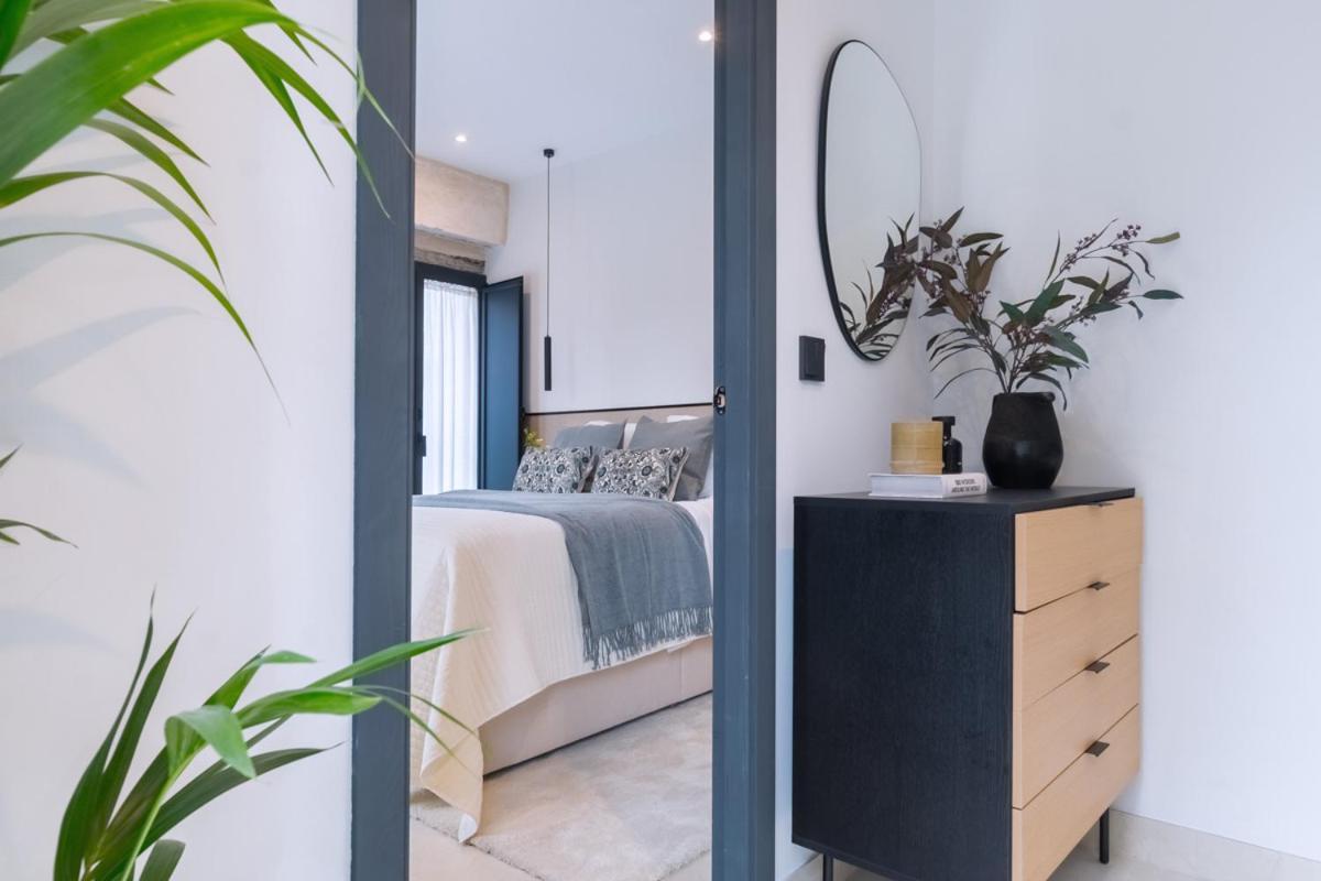 Apartment Luxury Overlooking Casa Pilatos Seville