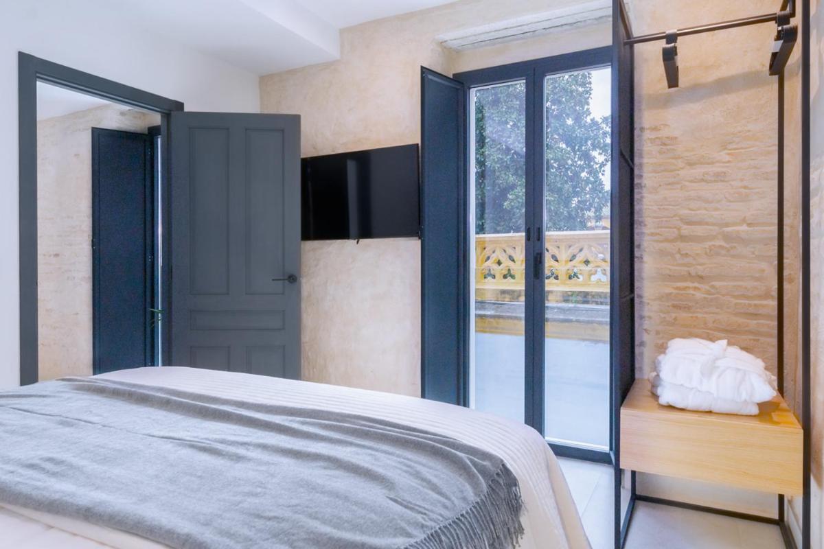 Apartment Luxury Overlooking Casa Pilatos Seville