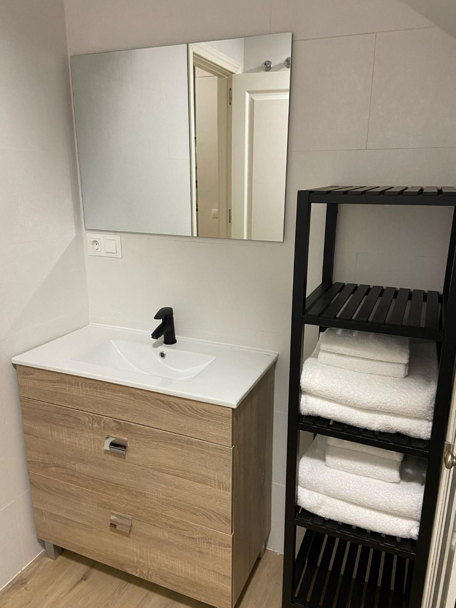Lira Urban Apartment Seville