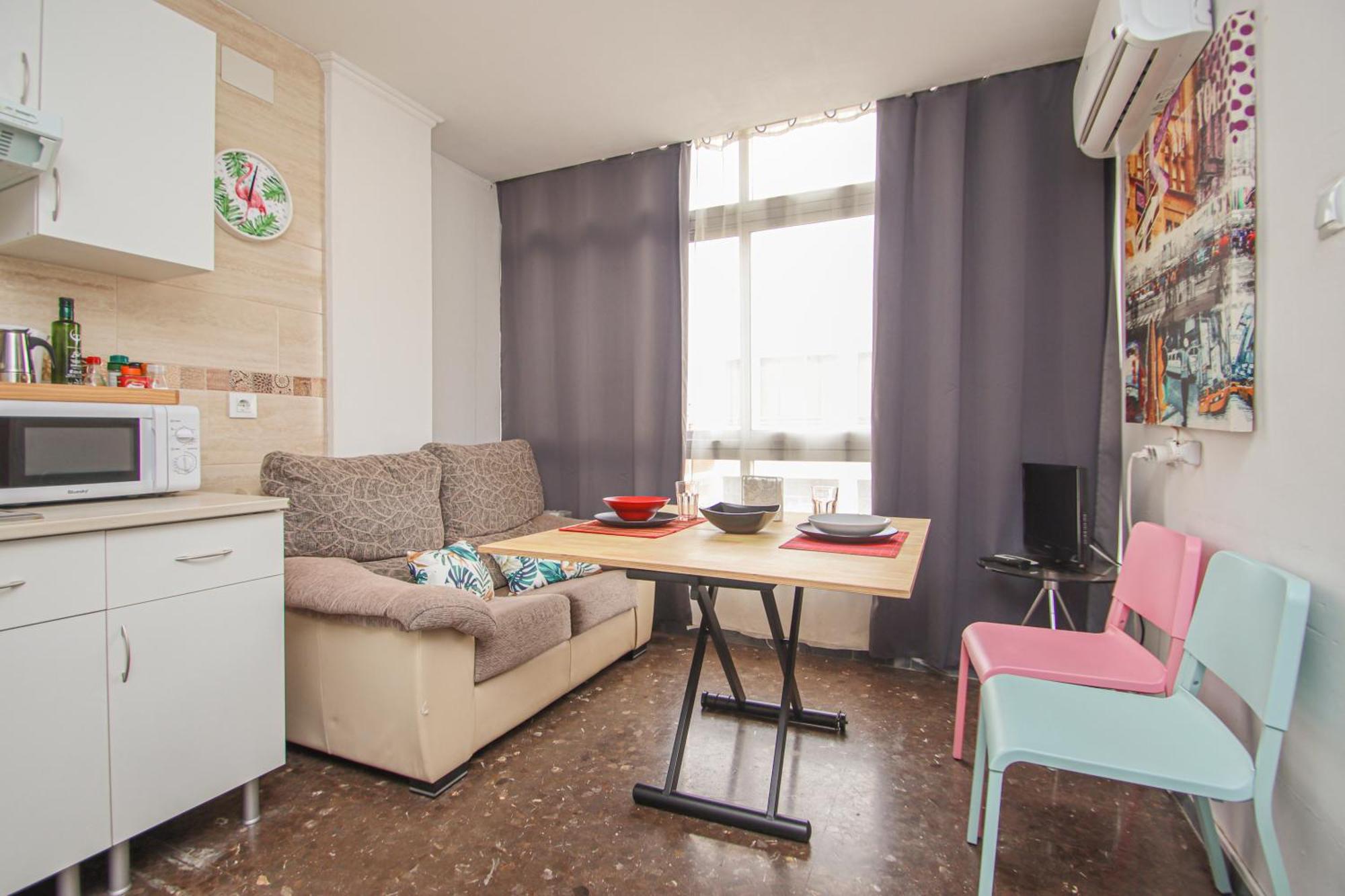 Muy Centrico, Tranquilo Y Acogedor **a/c-wifi** Apartamento