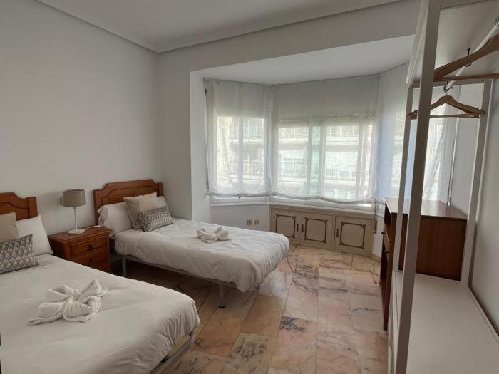 Amplitud, Comodidad Y Luz En El Centro De Seville
