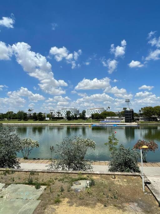 Centric And Spacious Flat With Free Car Park Sevilla