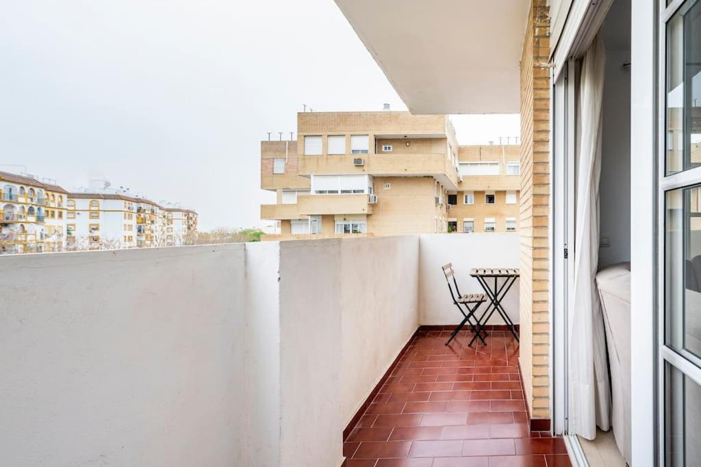 Apartamento Centric And Spacious Flat With Free Car Park Sevilla