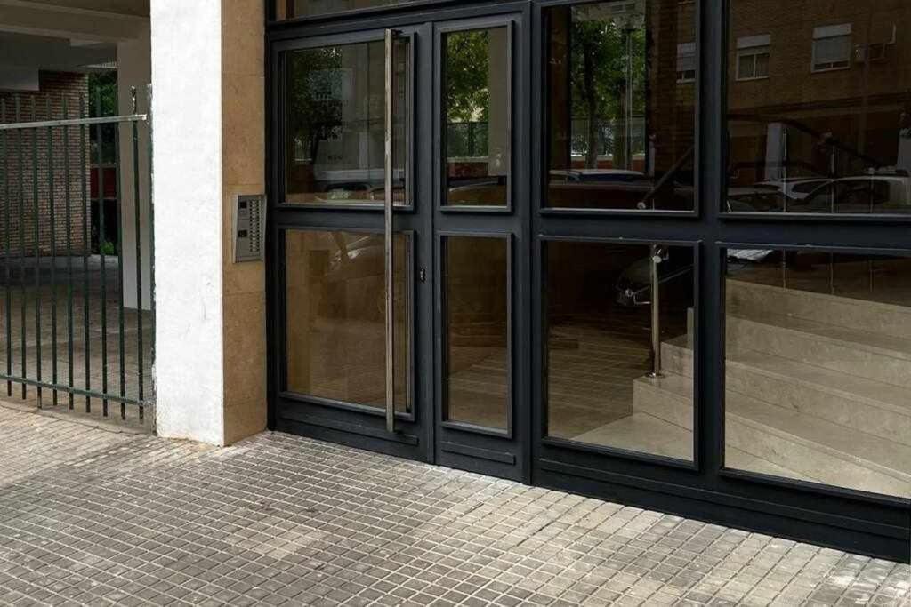 Centric And Spacious Flat With Free Car Park * Sevilla
