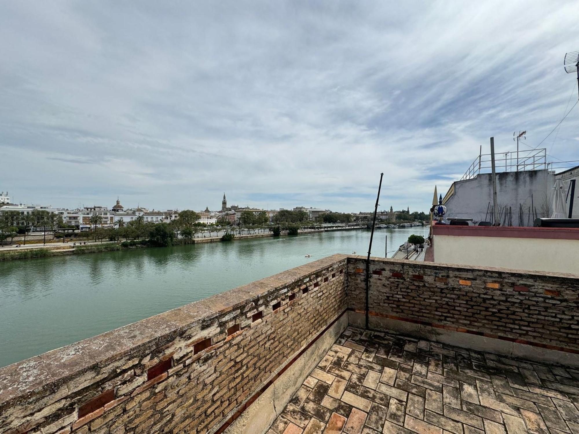 Apartment Wonderful Duplex In Calle Betis Seville