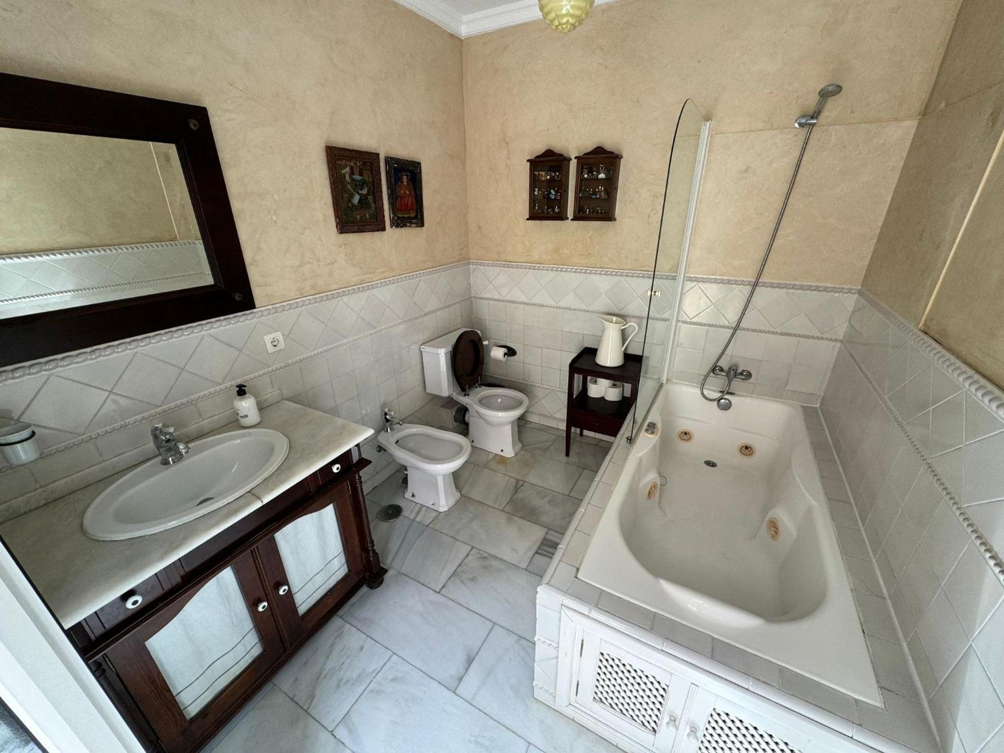 Wonderful Duplex In Calle Betis Apartment