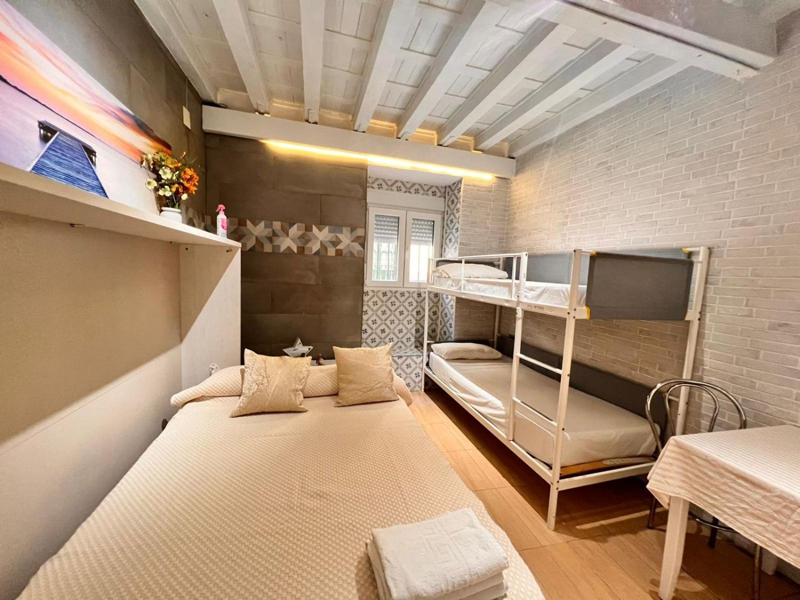 Somos Private Sevilla