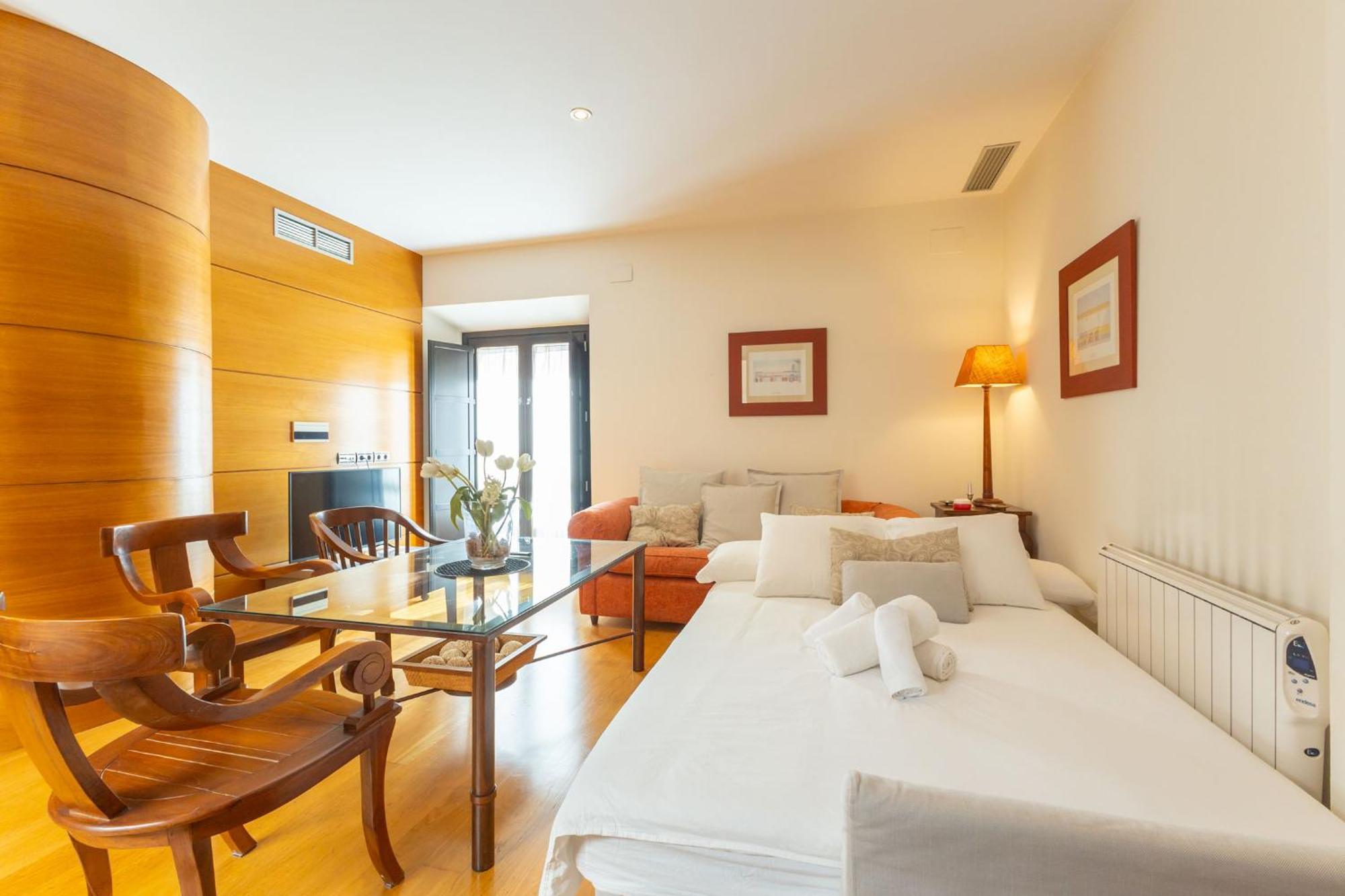 Apartment La Maestranza Charming One Or Two Bedrooms By Cityzen