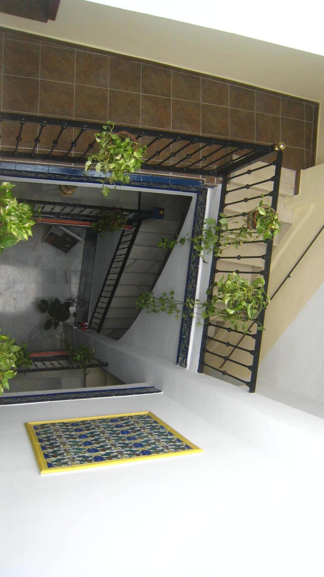 Guest house La Montorena Seville
