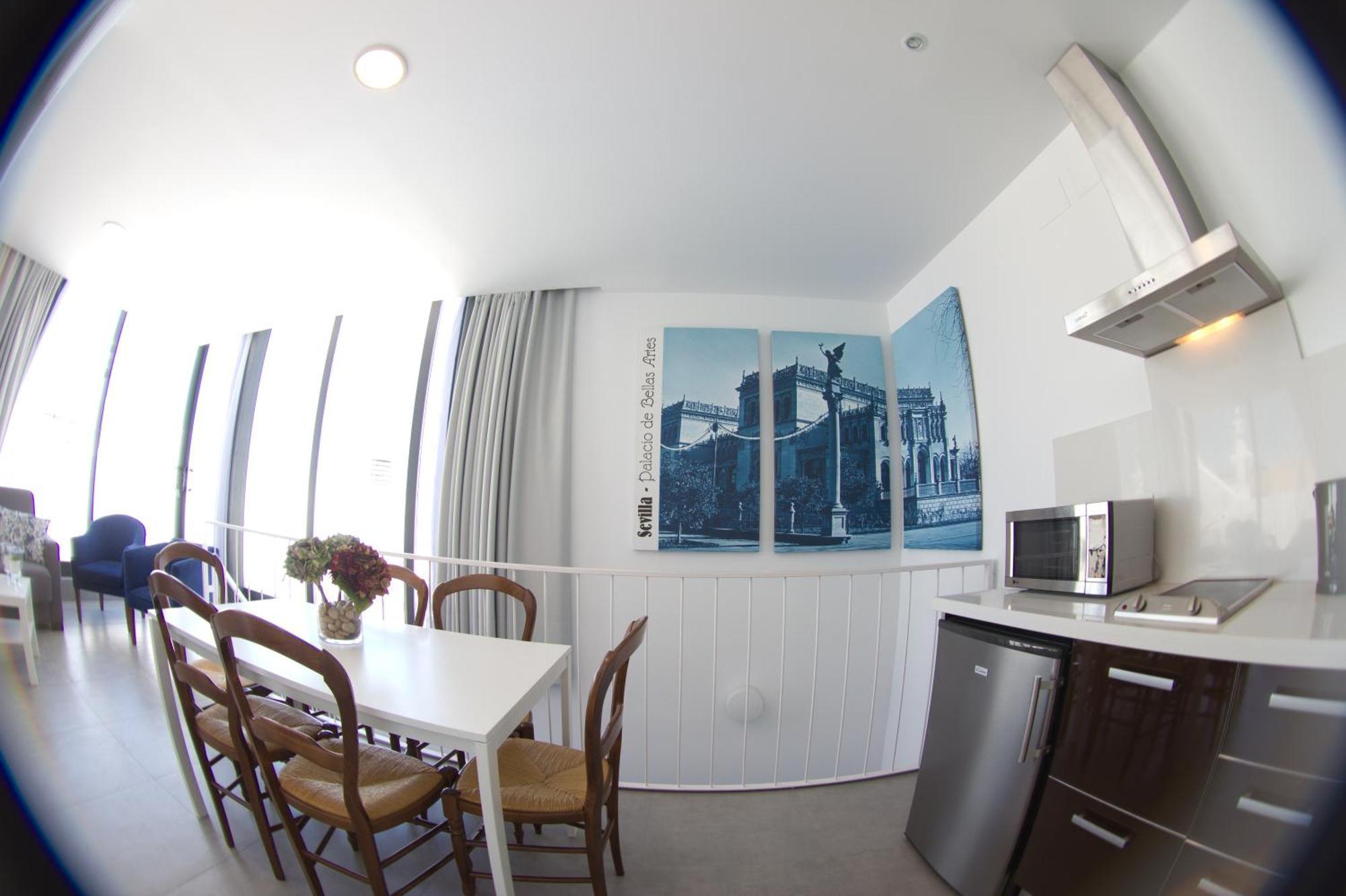 Apartment Life Alberto Lista *