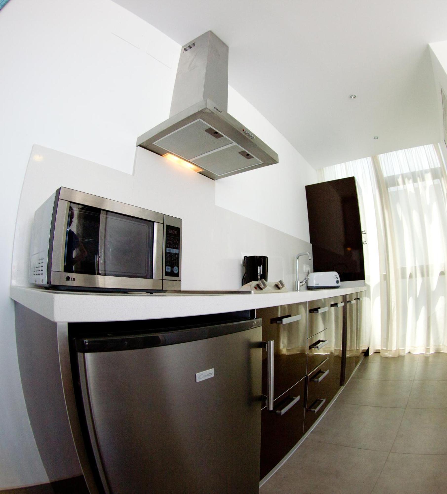 Apartment Life Alberto Lista