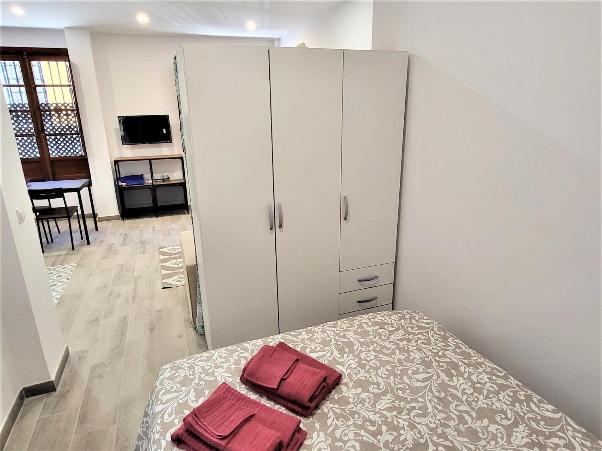 Homestay Casa Parras Basilica Seville