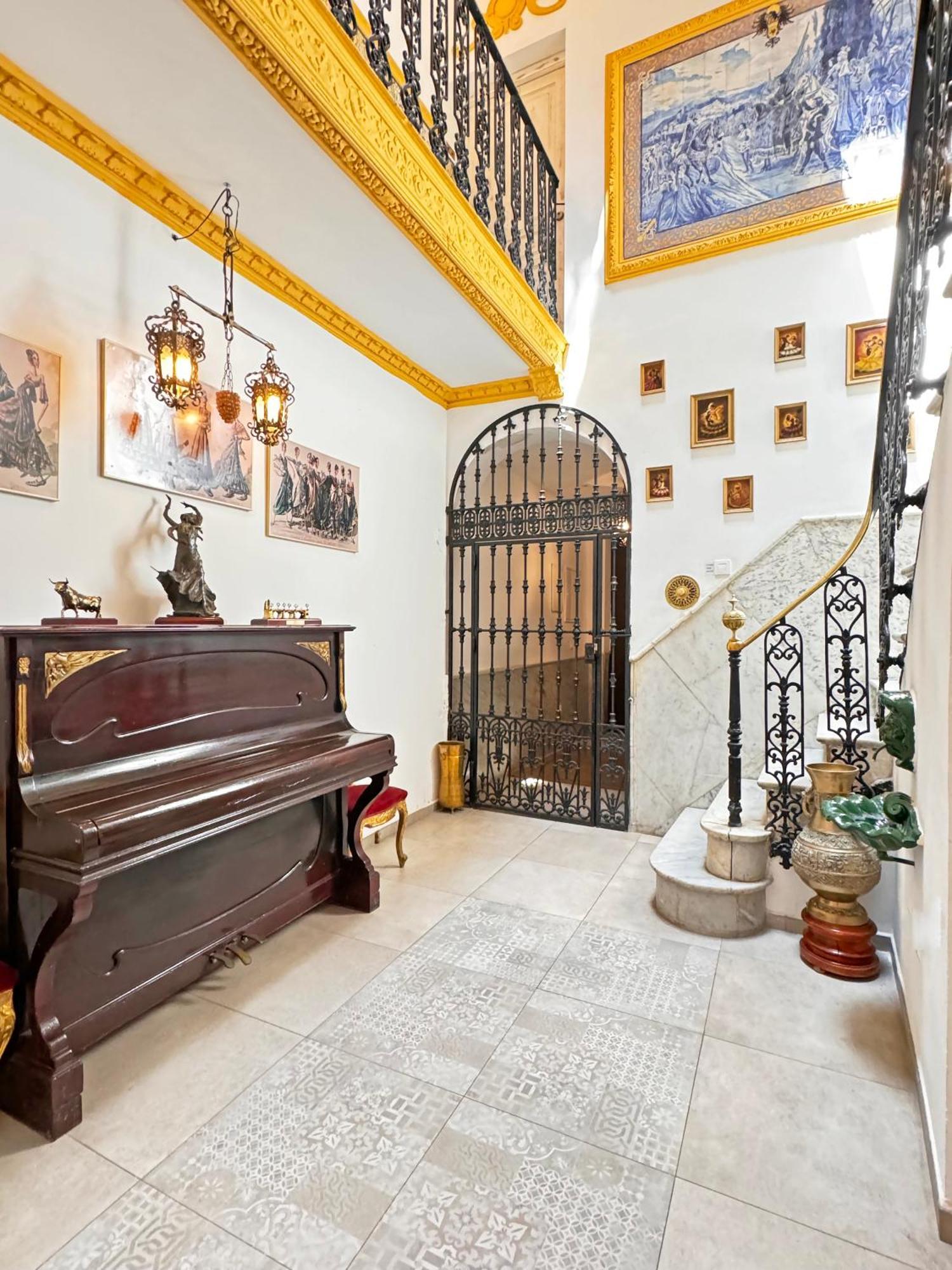Homestay Palace-house Hercules