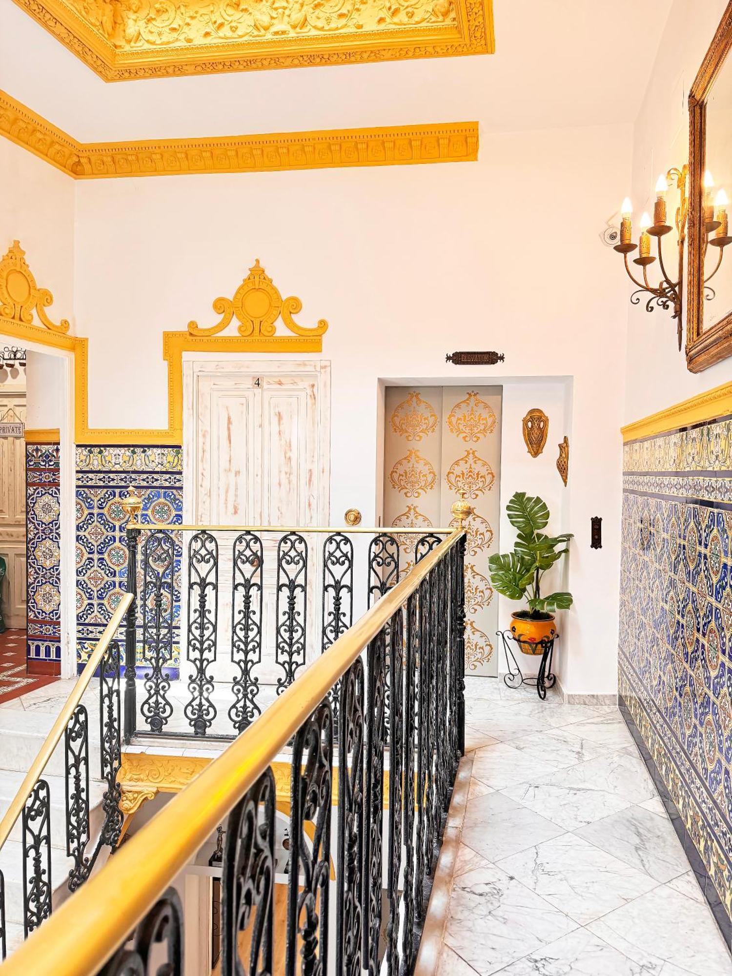 Homestay Palace-house Hercules