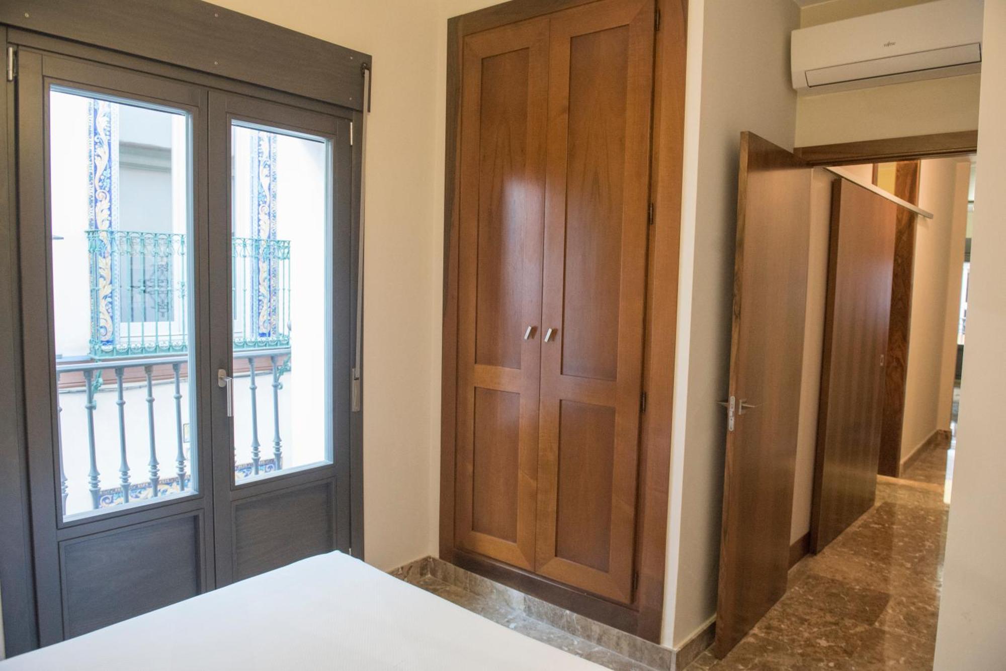 Luxury Puente De Triana Apartment