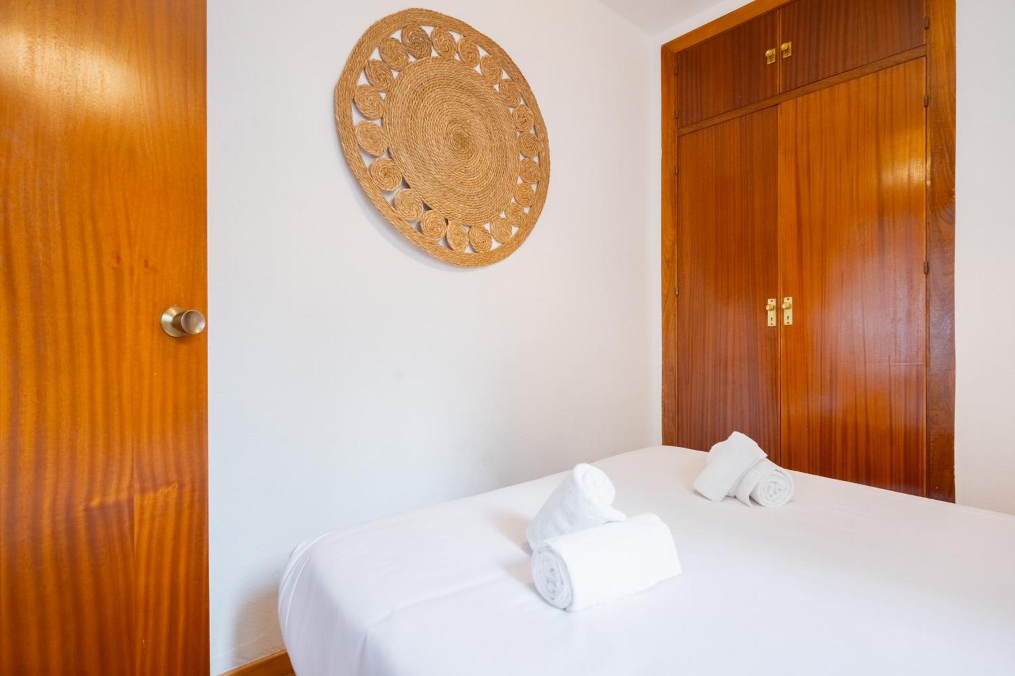 Bright Apt. Puerta Osario 3 Bedrooms 2 Bathrooms Seville