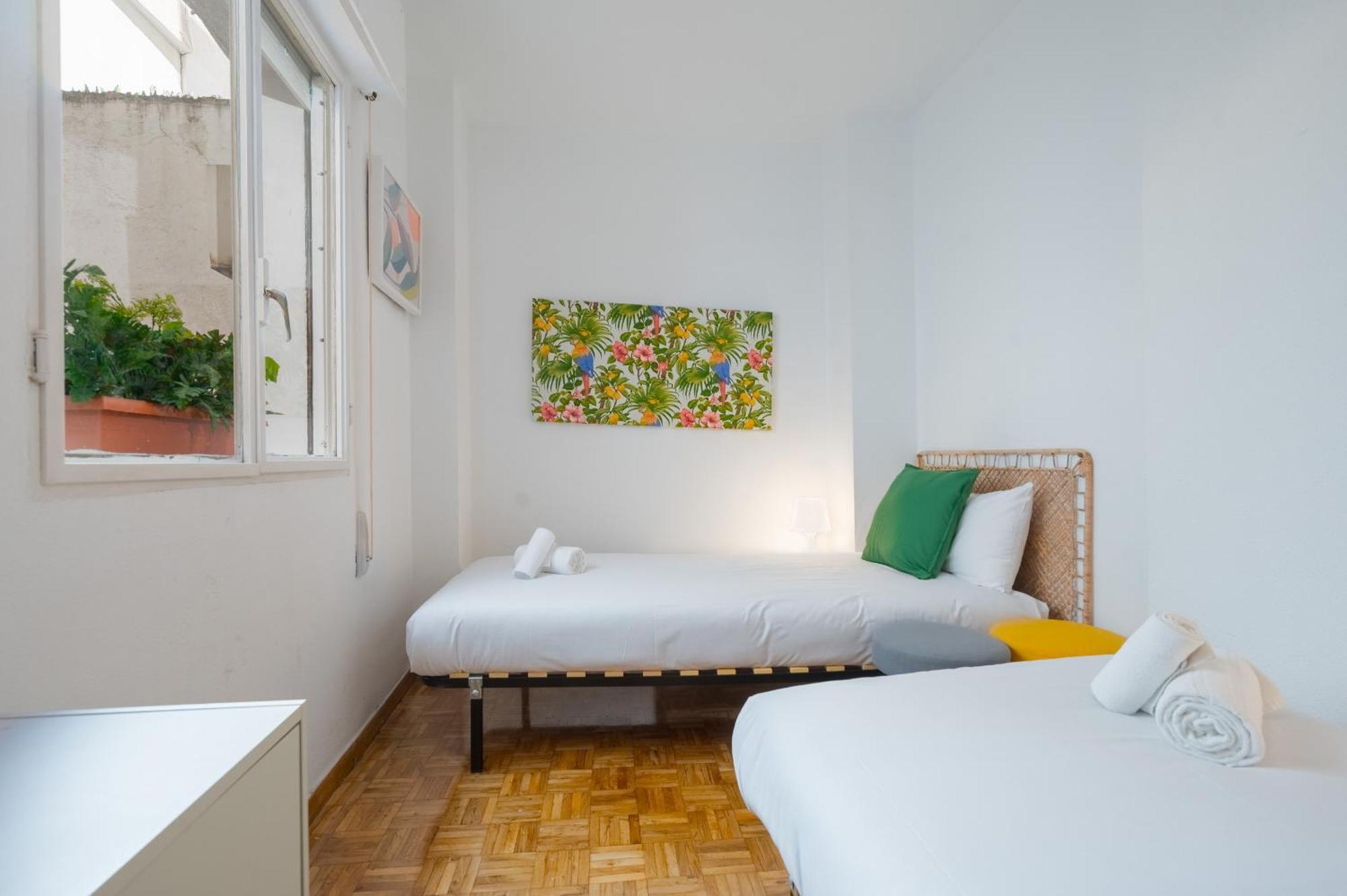 Bright Apt. Puerta Osario 3 Bedrooms 2 Bathrooms Apartment