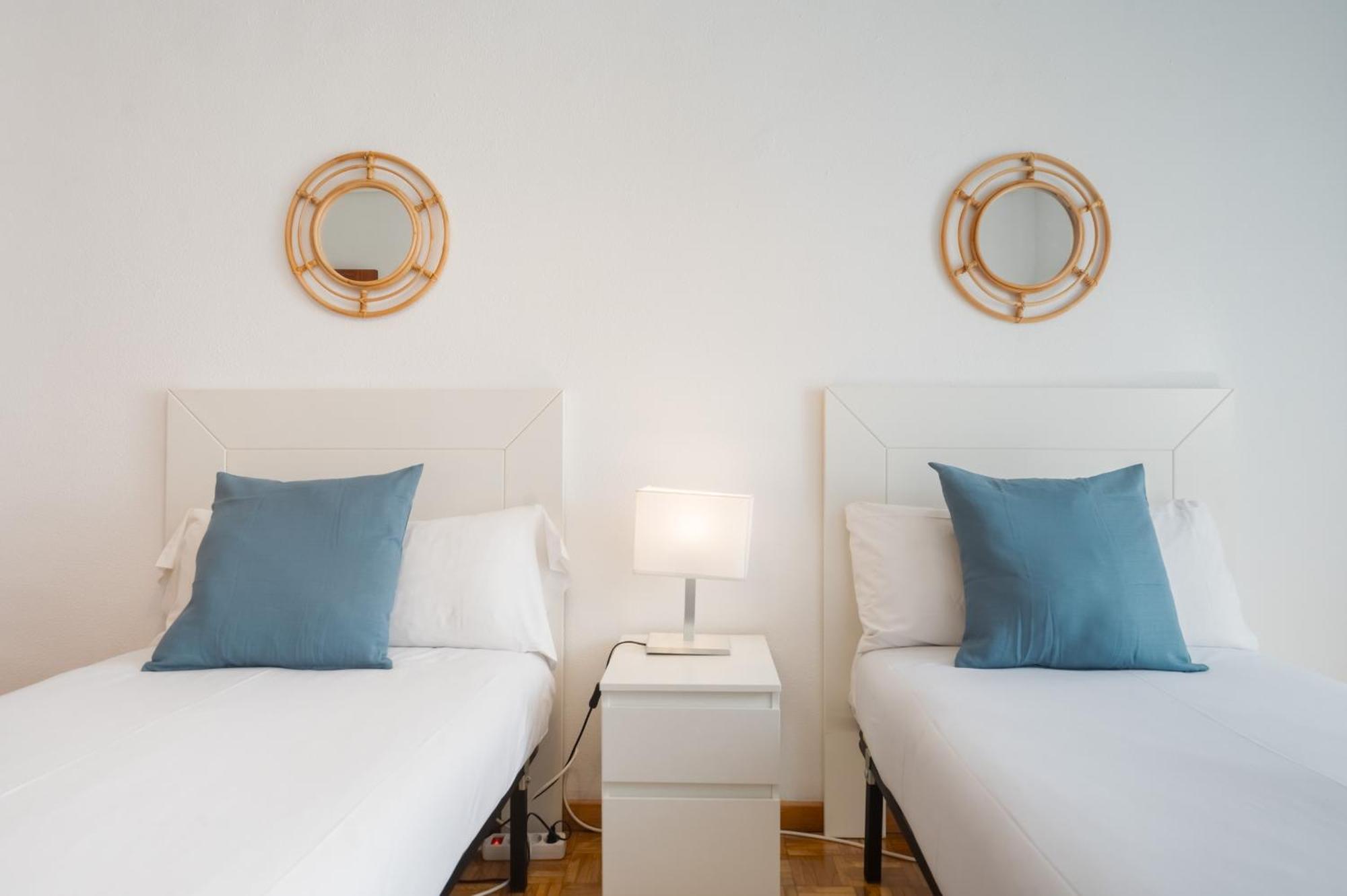 Apartment Bright Apt. Puerta Osario 3 Bedrooms 2 Bathrooms *