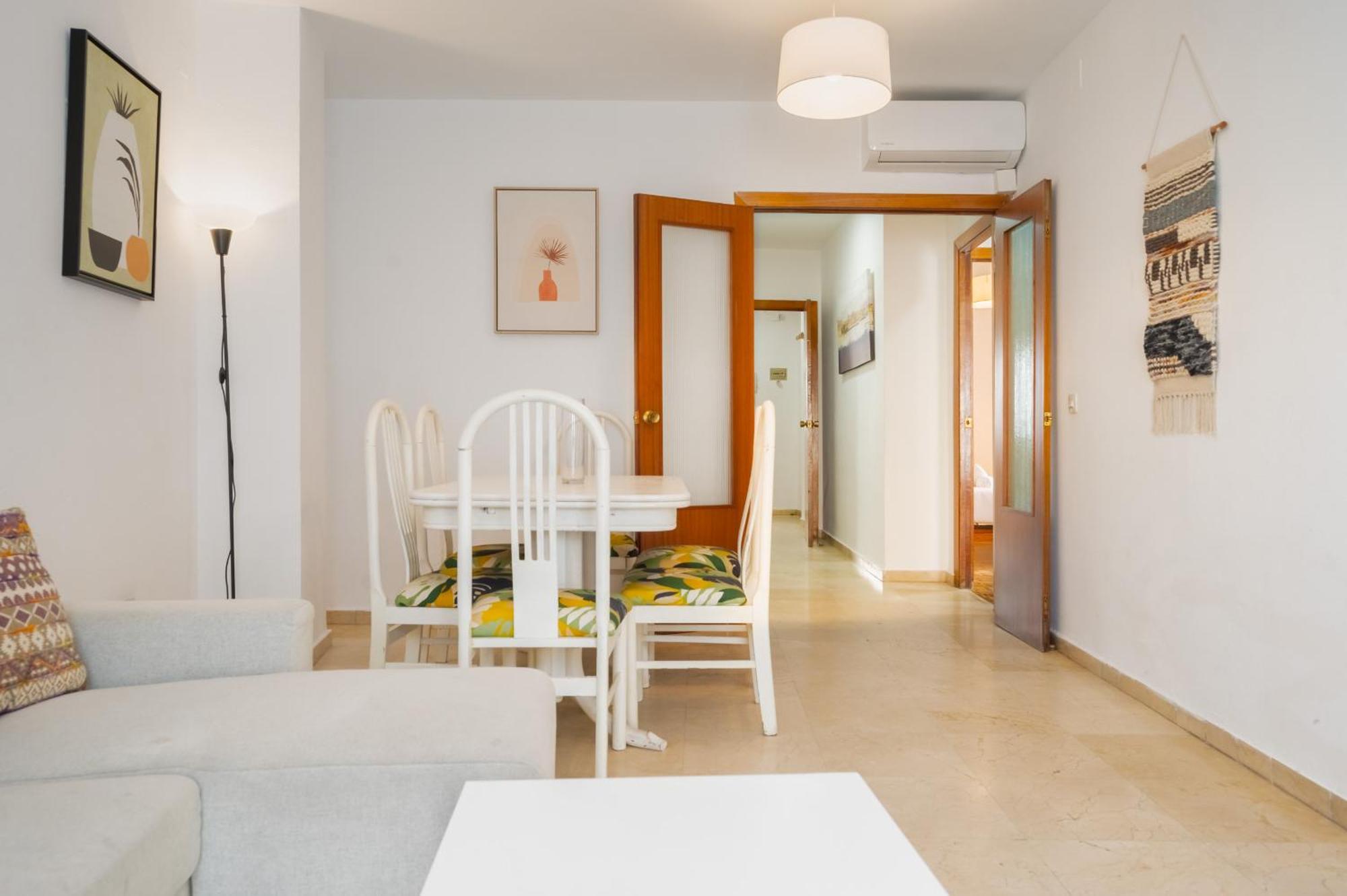 Bright Apt. Puerta Osario 3 Bedrooms 2 Bathrooms Apartment *