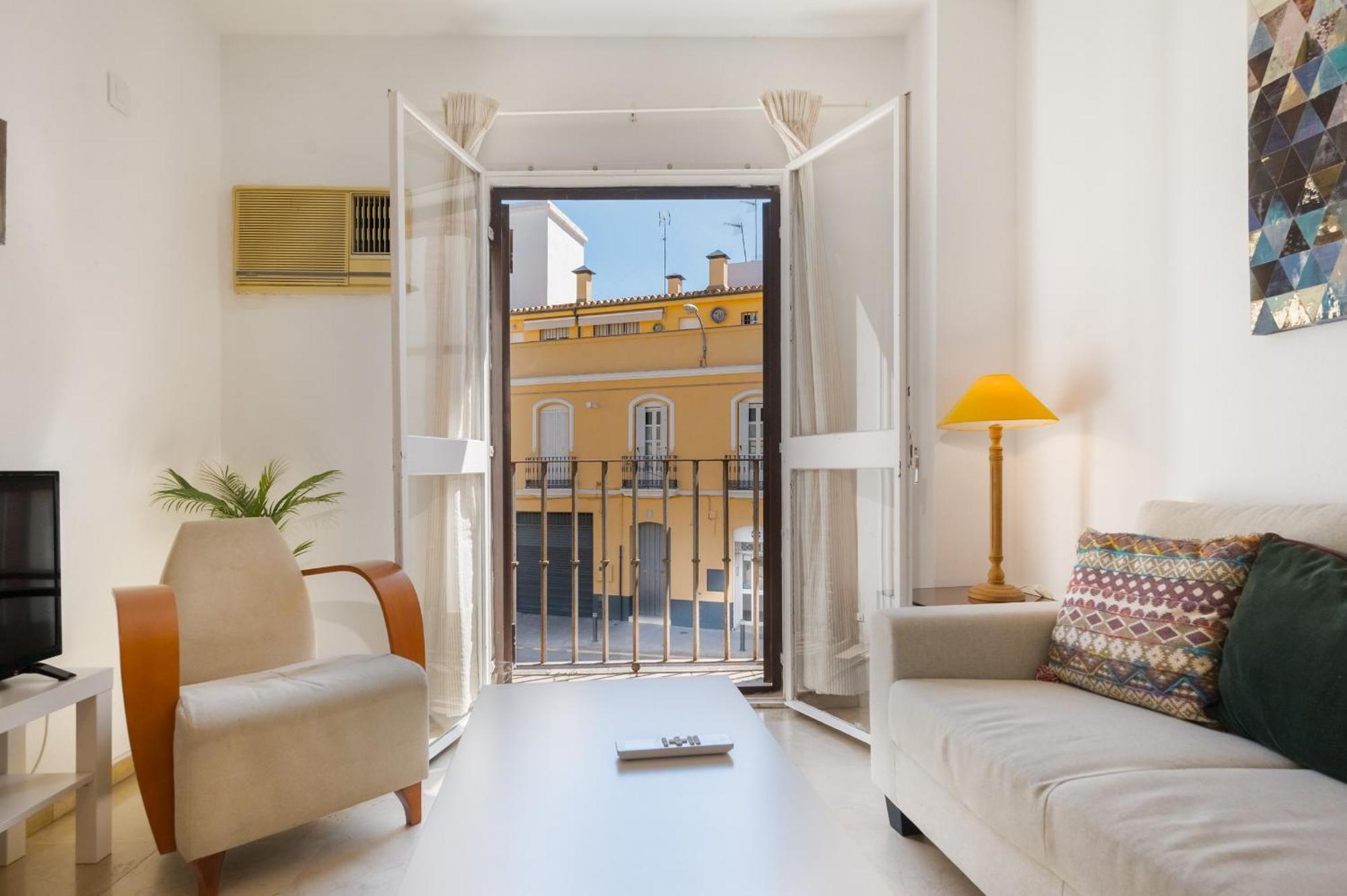 Bright Apt. Puerta Osario 3 Bedrooms 2 Bathrooms Seville
