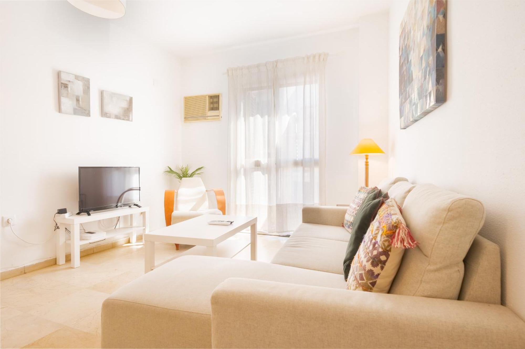 Bright Apt. Puerta Osario 3 Bedrooms 2 Bathrooms Apartment