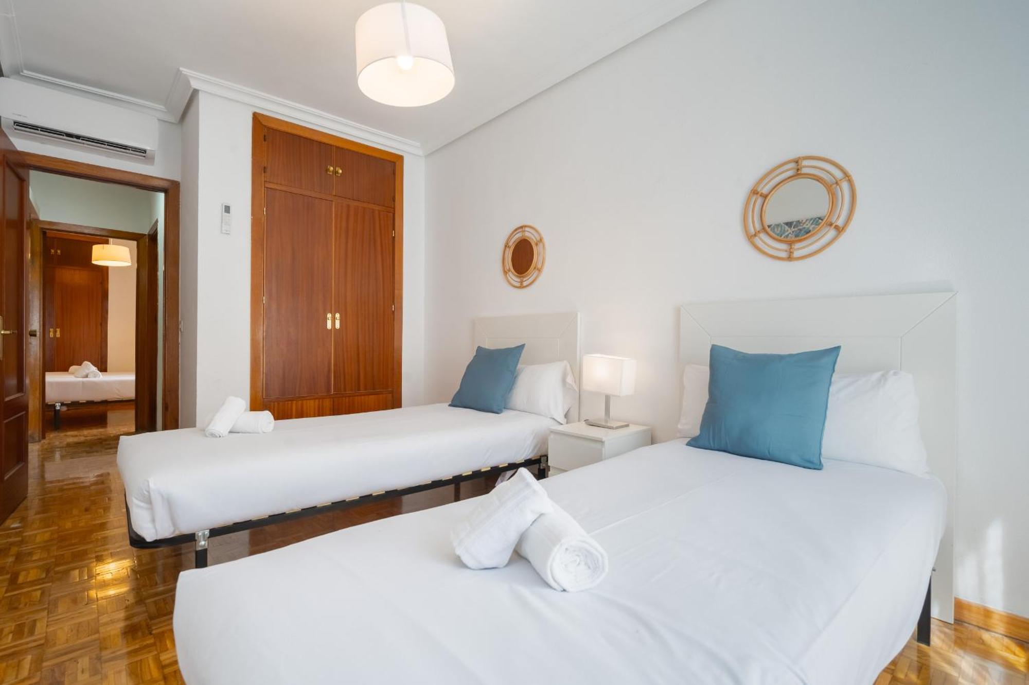 Apartment Bright Apt. Puerta Osario 3 Bedrooms 2 Bathrooms