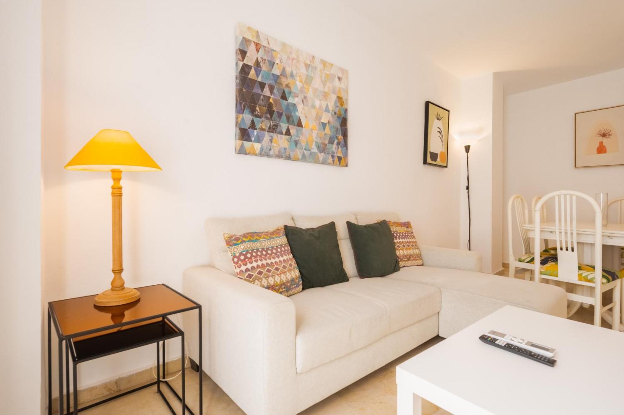 Bright Apt. Puerta Osario 3 Bedrooms 2 Bathrooms Seville