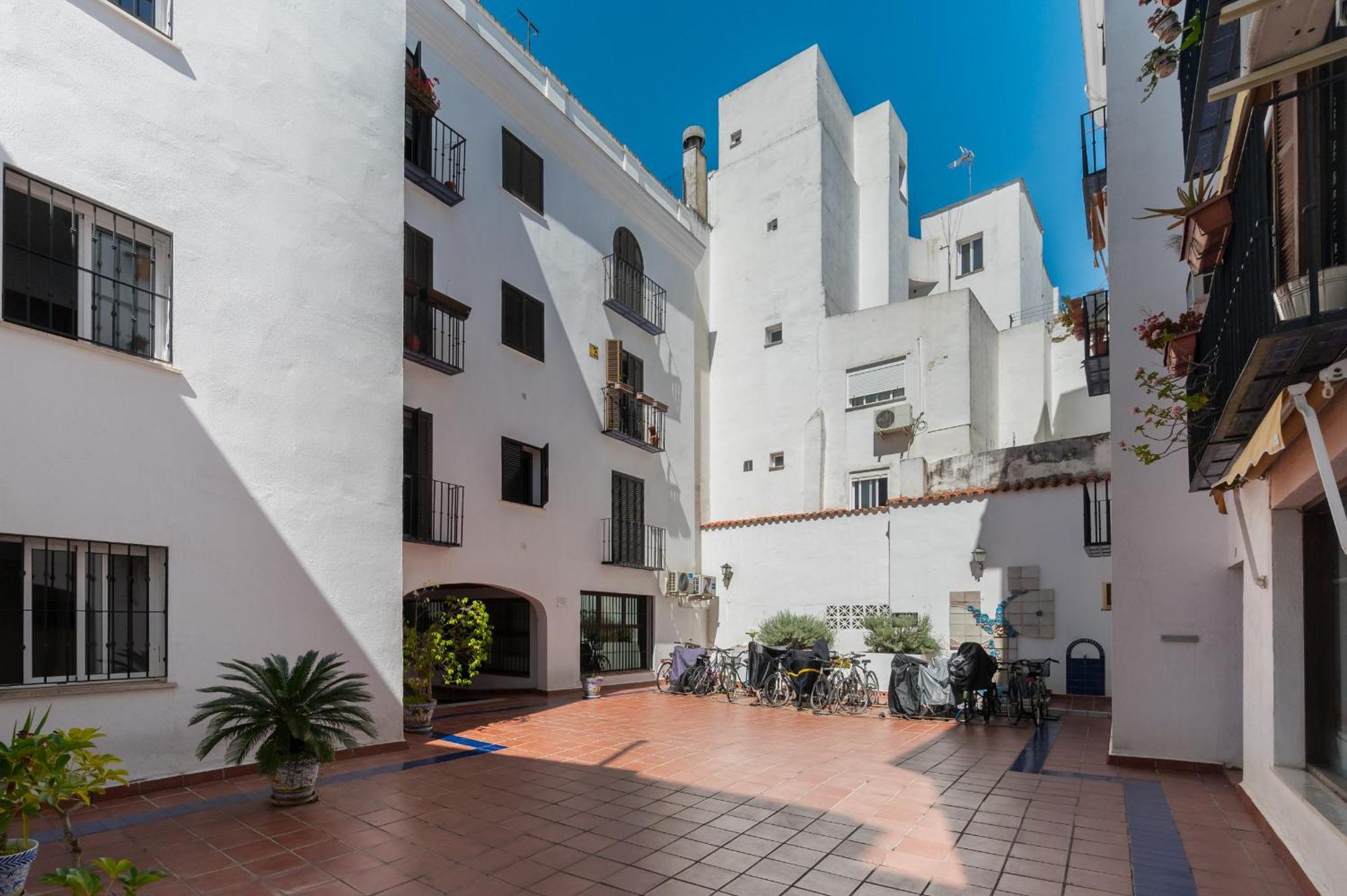Bright Apt. Puerta Osario 3 Bedrooms 2 Bathrooms Apartment *