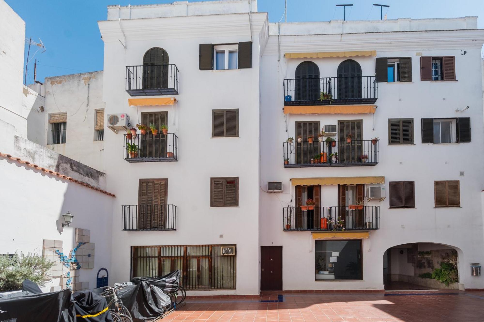Bright Apt. Puerta Osario 3 Bedrooms 2 Bathrooms Apartment