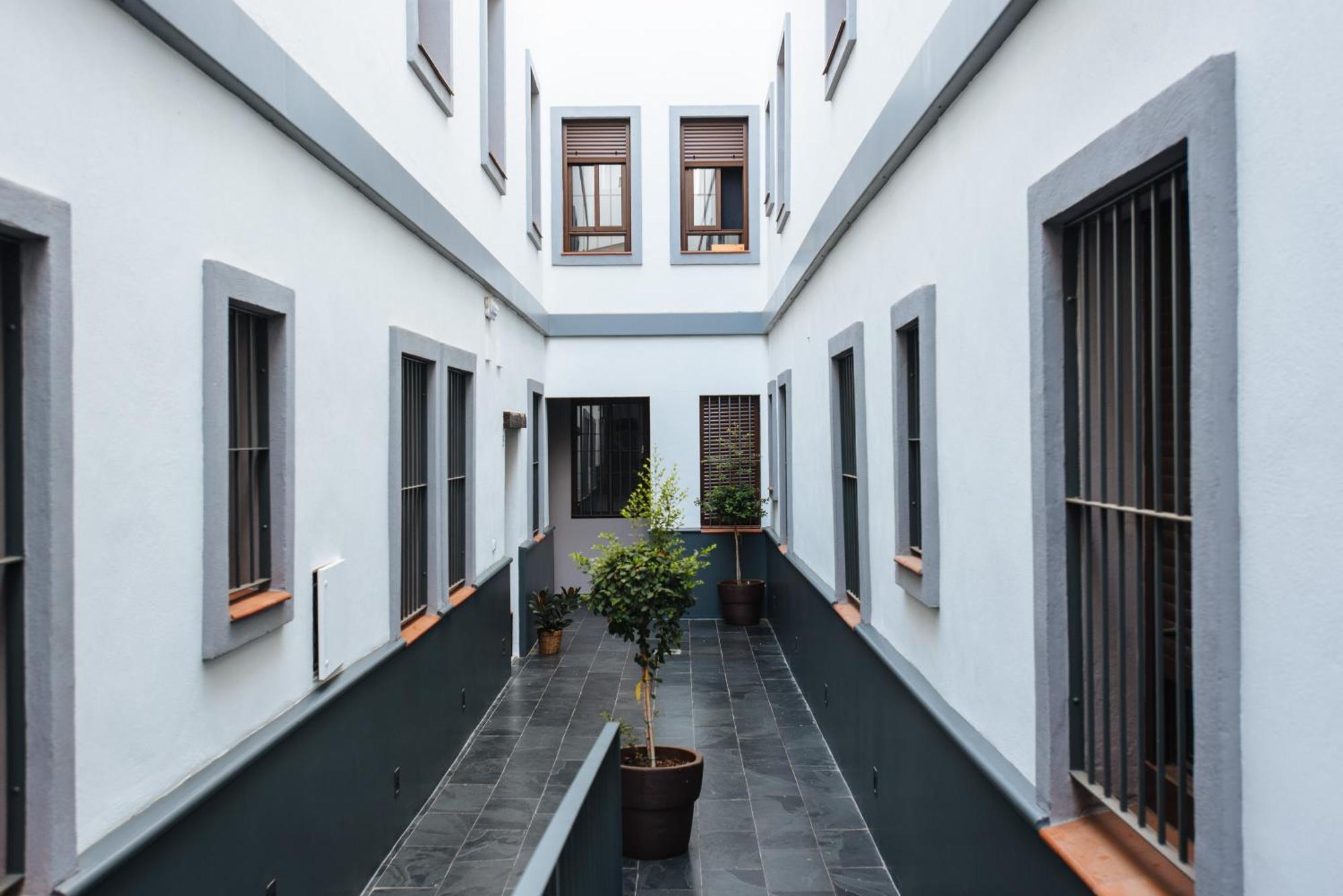 Industrial 1 Y Garaje Apartment Seville