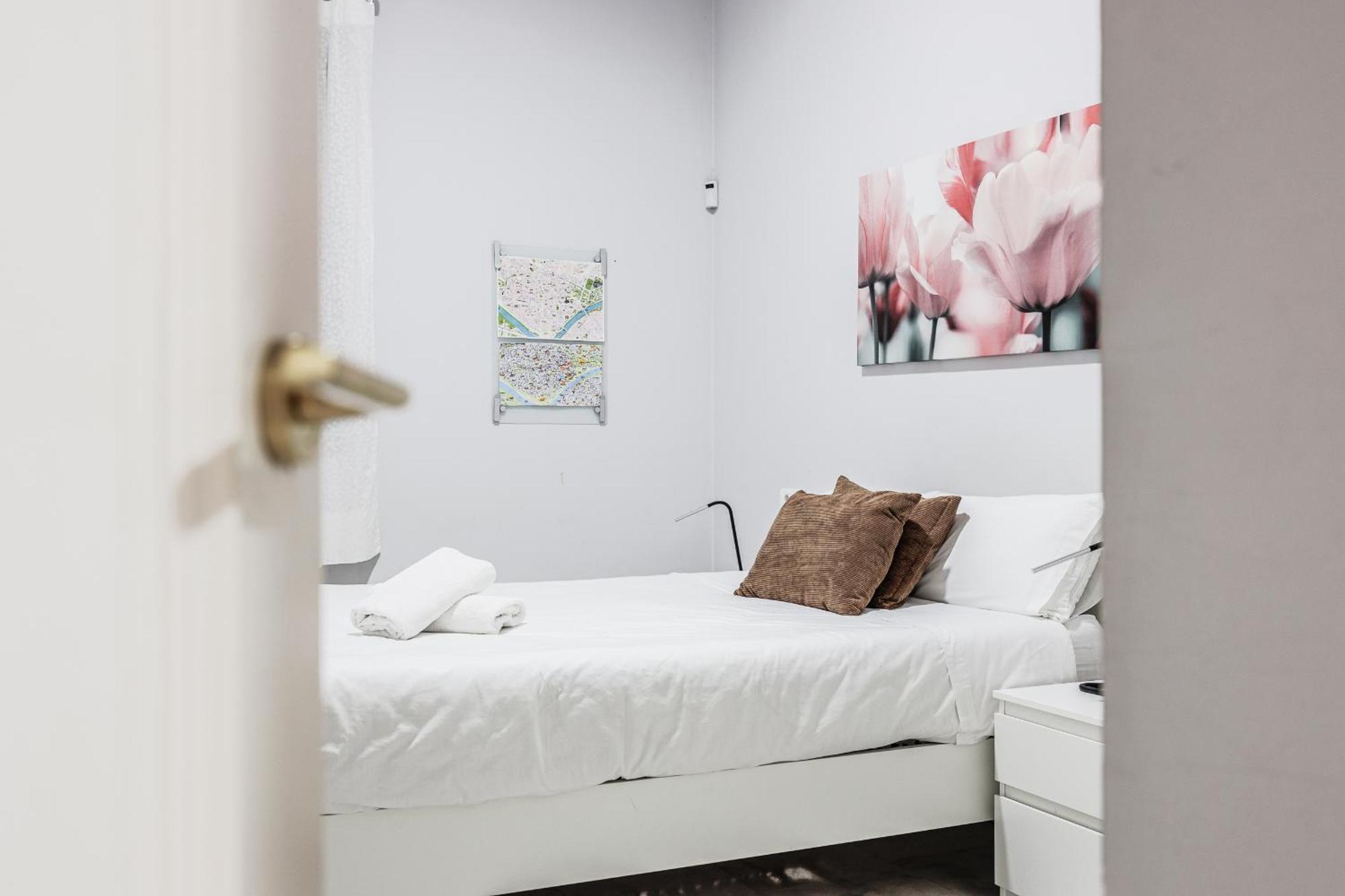 Apartment Castilla 141 *