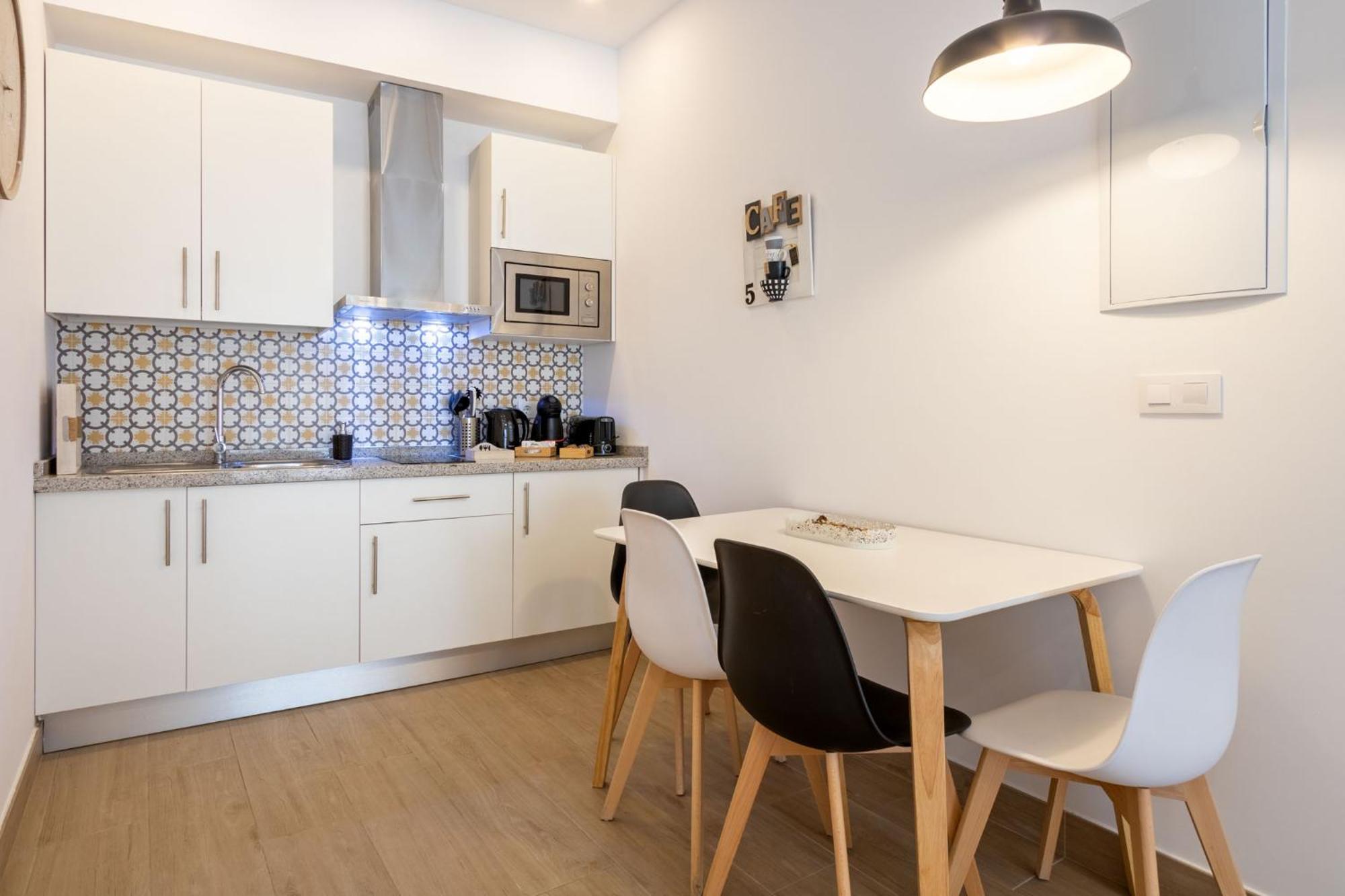 Apartment Nine O'clock Metrosol