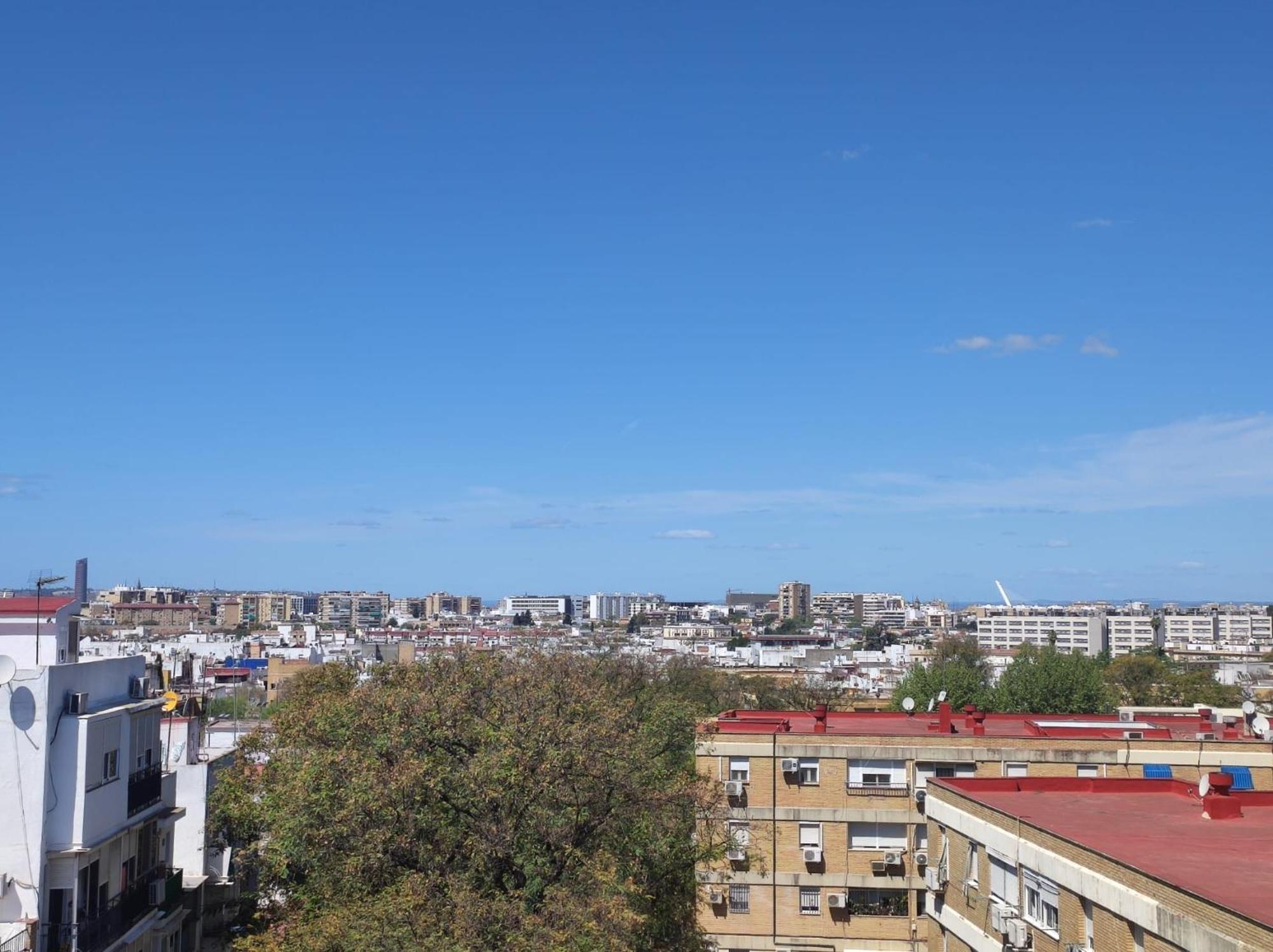 Acogedor Piso Con Balcon Sevilla