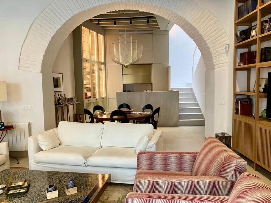 Exclusiva Casa Con Terraza * Seville