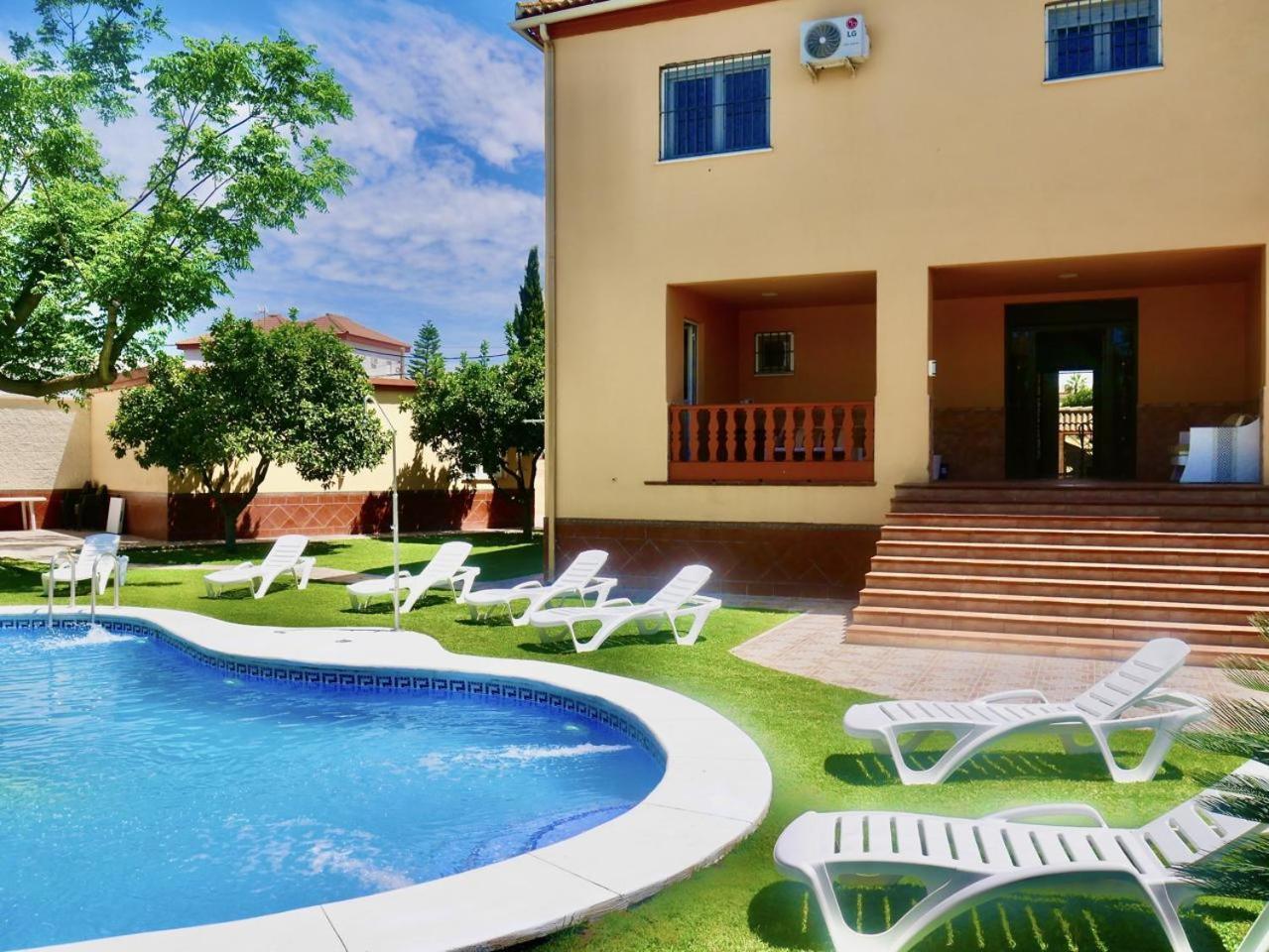 Private Pool! Your Oasis In Sevilla! Bbq! Villa Seville
