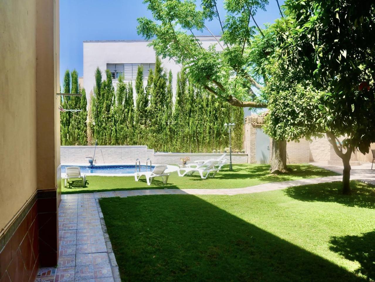 Private Pool! Your Oasis In Sevilla! Bbq! Seville