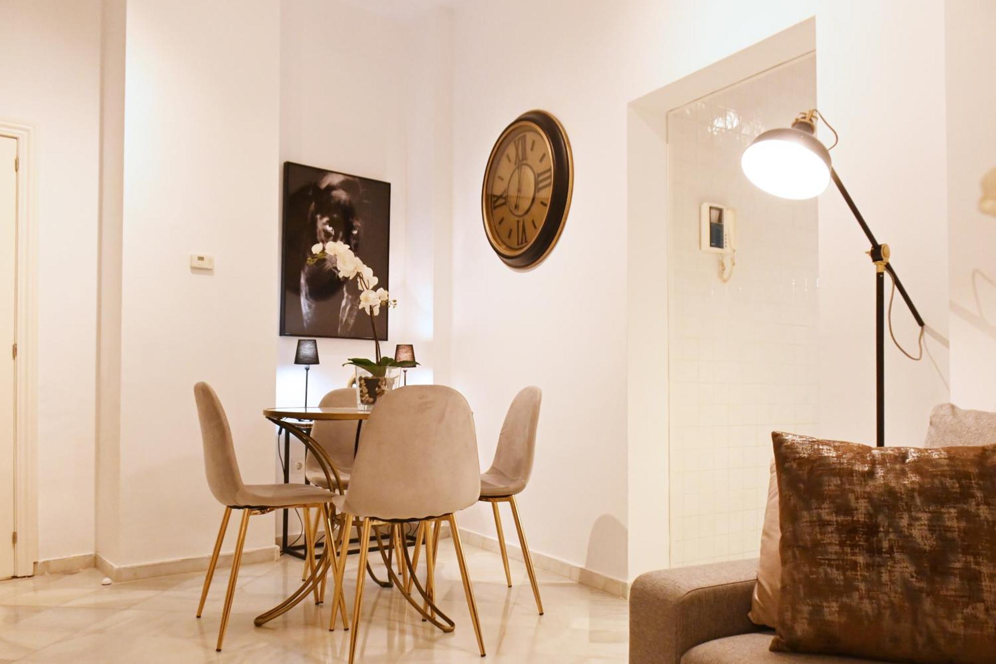 Tu Casa Con Patio En La Alameda Apartment