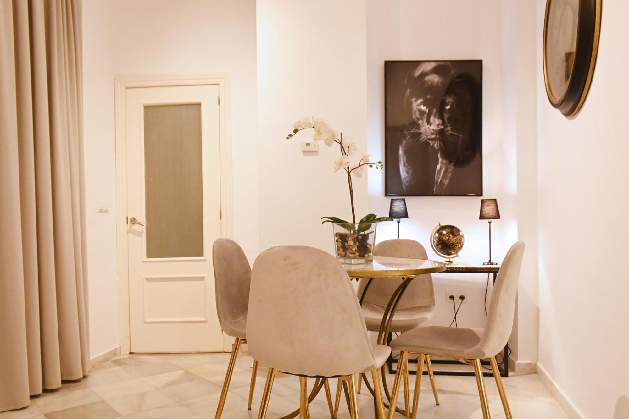 Tu Casa Con Patio En La Alameda Apartment *