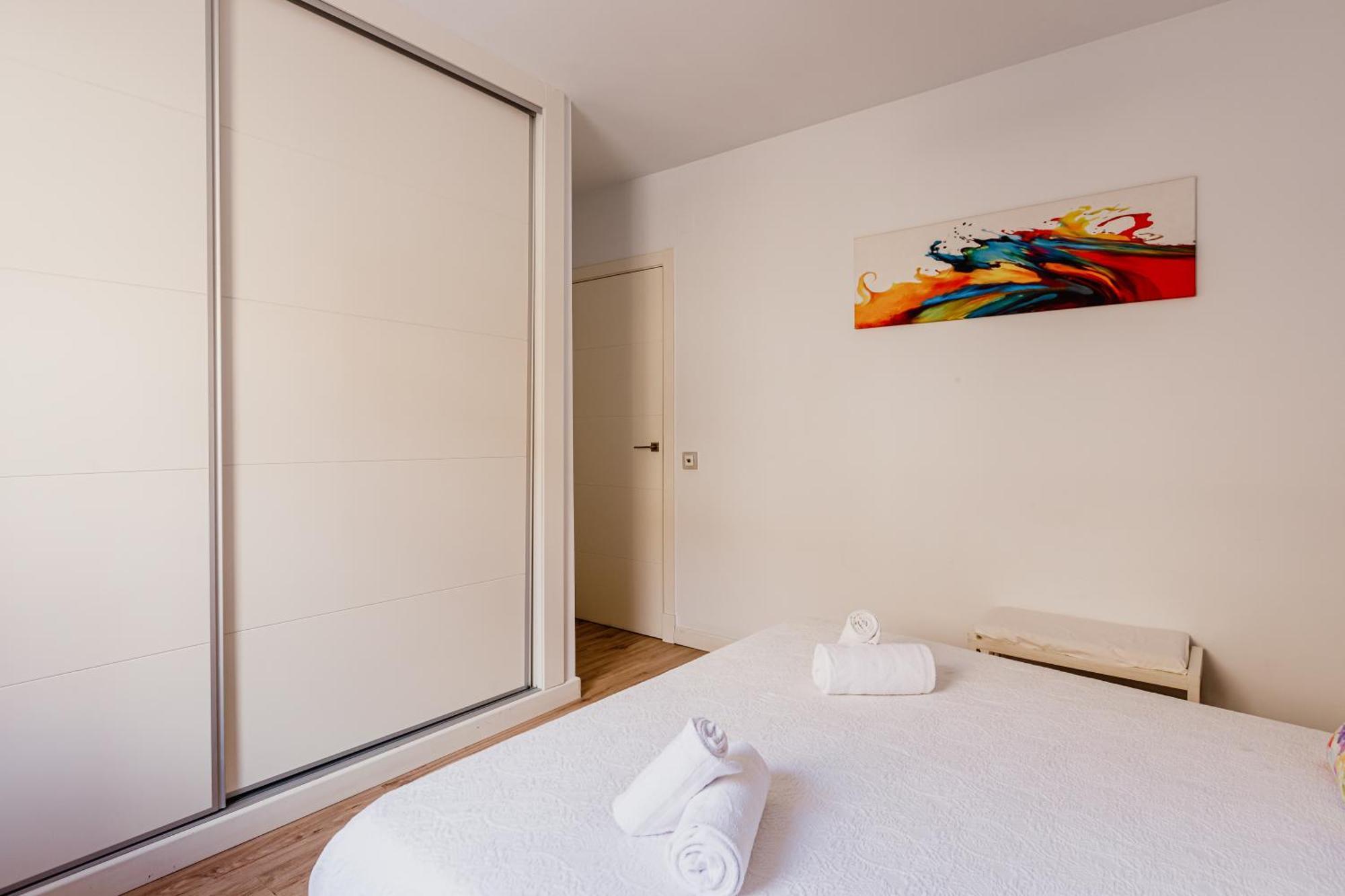Modern And Functional In Sierpes Centro Apartment