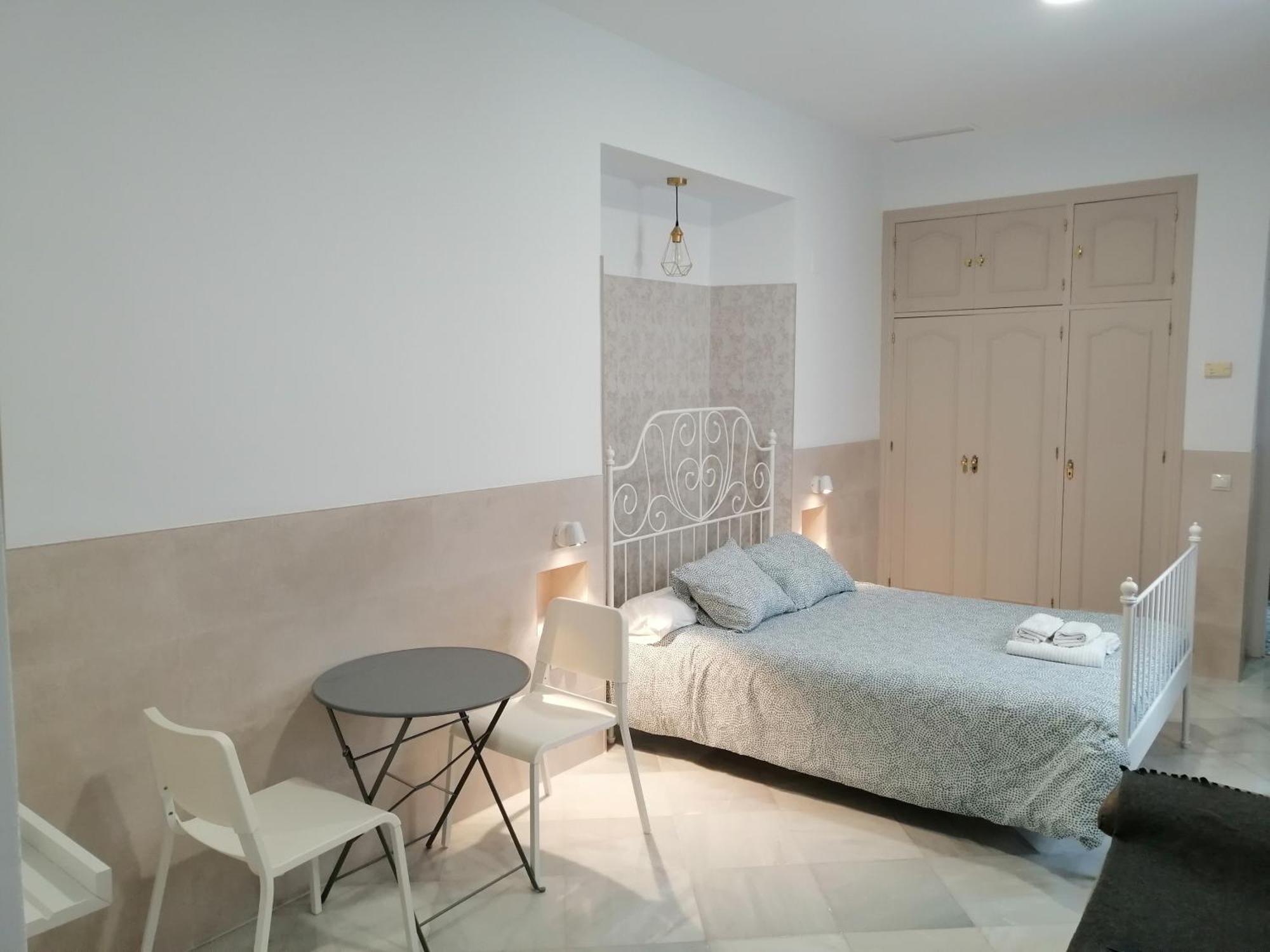 Salotur Tomas De Ibarra Apartment Seville