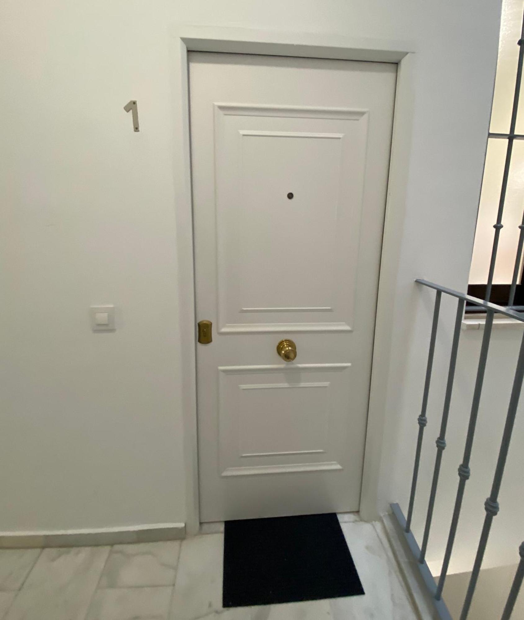Aym Places Maestranza Apartment