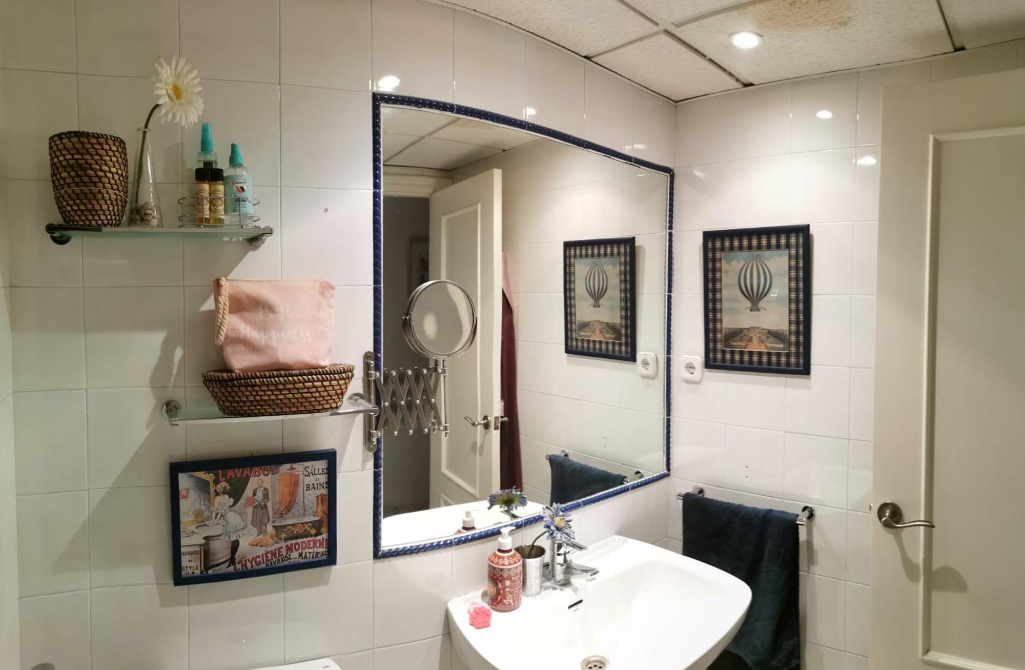 Homestay Agradable Con Bano Individual *