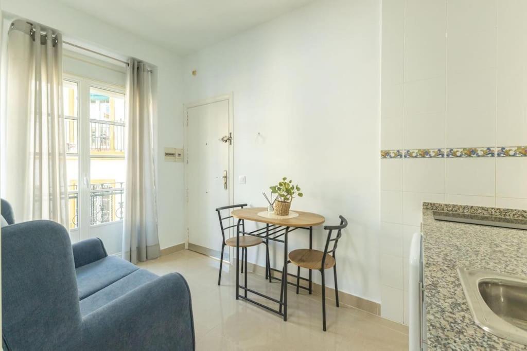 Joaquin Costa Alameda By Valcambre Apartment Seville