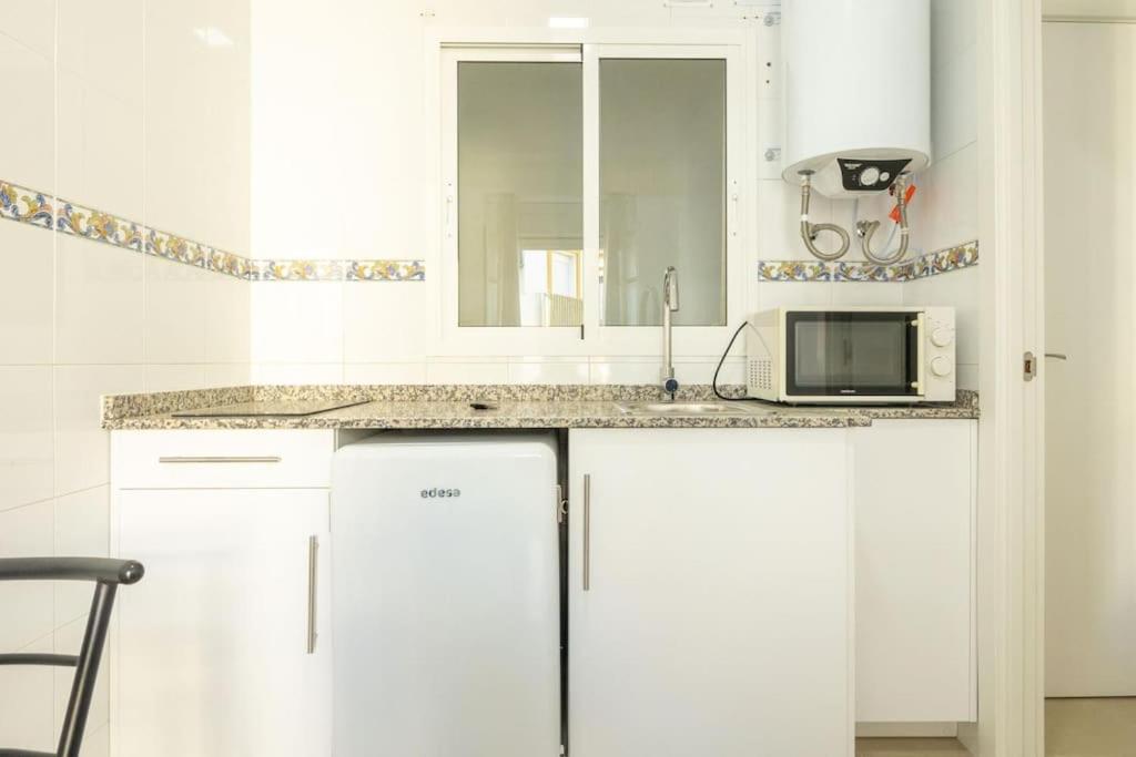 Joaquin Costa Alameda By Valcambre Apartment